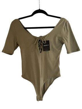 Forever 21 Olive Green Front Lace-Up Bodysuit Top Forever 21 bodysuit- M